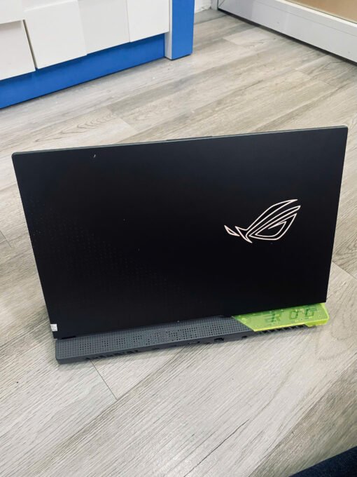 Asus ROG Strix G15 2022 G513RM-HQ017W (Ryzen 9-6900HX, 16GB, 1TB, RTX 3070Ti, 15.6'' WQHD 165Hz)